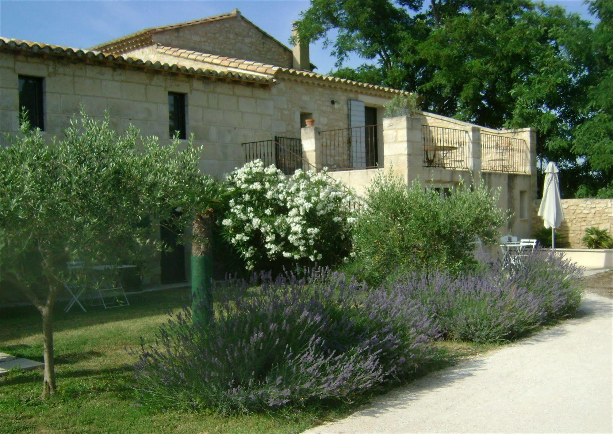 Mas Guiraud, Le Coquet Bed and Breakfast Beaucaire  Buitenkant foto