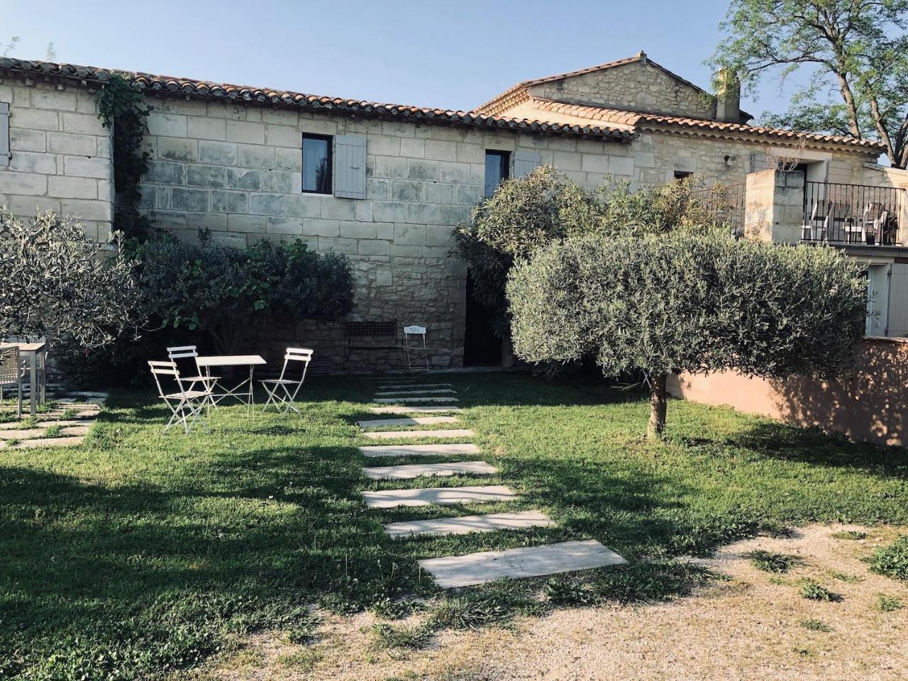 Mas Guiraud, Le Coquet Bed and Breakfast Beaucaire  Buitenkant foto