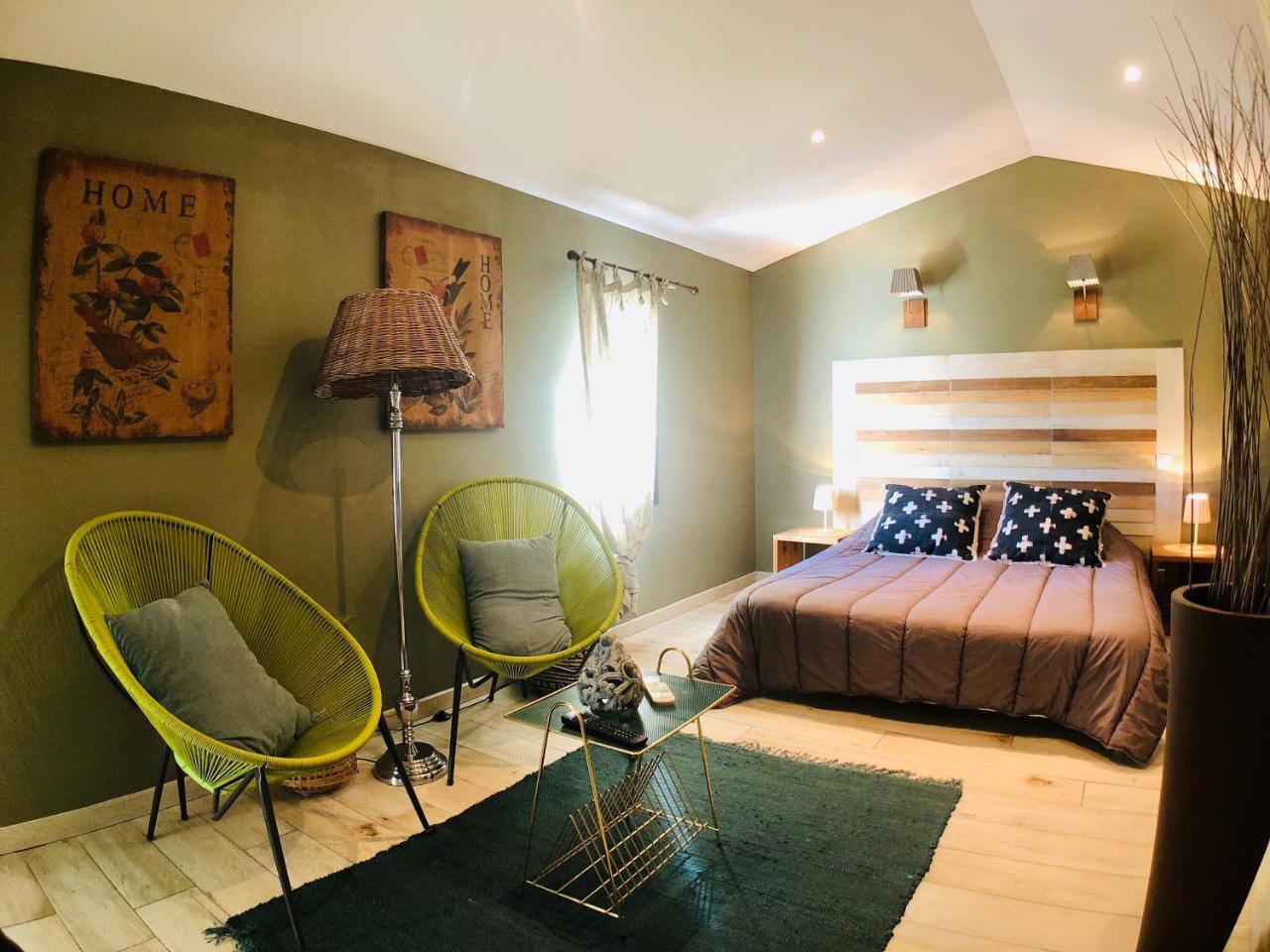 Mas Guiraud, Le Coquet Bed and Breakfast Beaucaire  Buitenkant foto